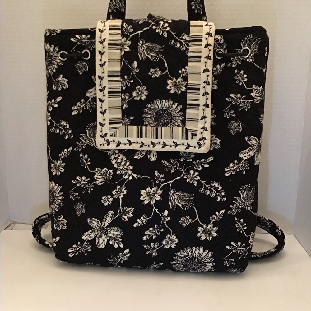 EUC FLORAL BACKPACK - Picture 7 of 14